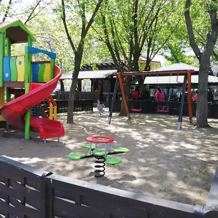 Хотел Ponti