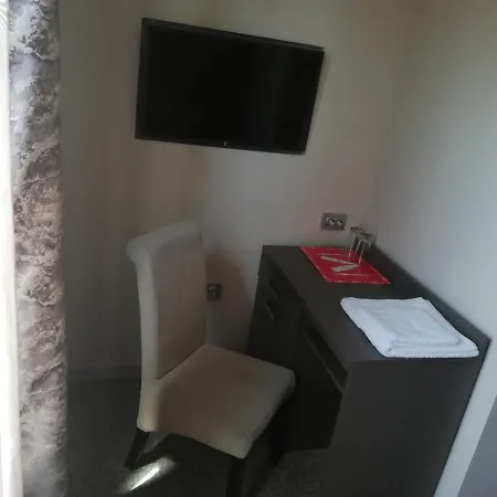Hotel Ponti 2*