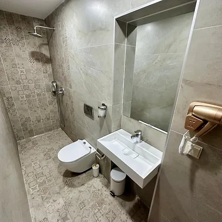 Hotel Ponti 2*